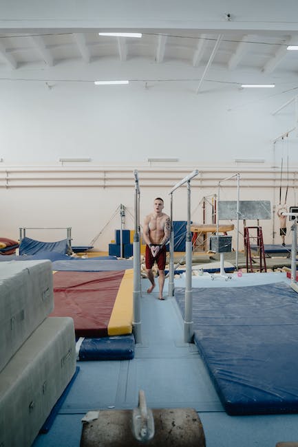 how to tie tennis shoes